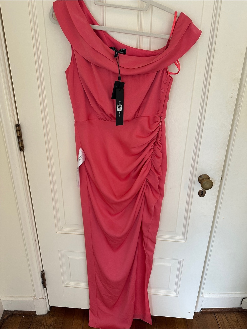 BCBGMaxAzria Women’s Coral Off-Shoulder Ruched Dress